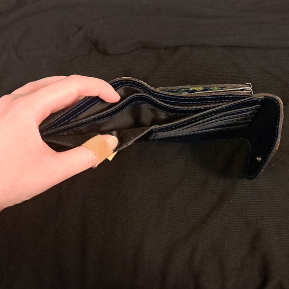 NWT Patricia Nash "Denim Blues" Reiti Wallet - Picture 14 of 16